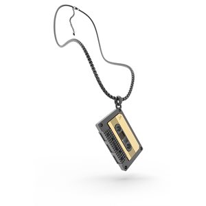 Collier On Shirt-Cassette